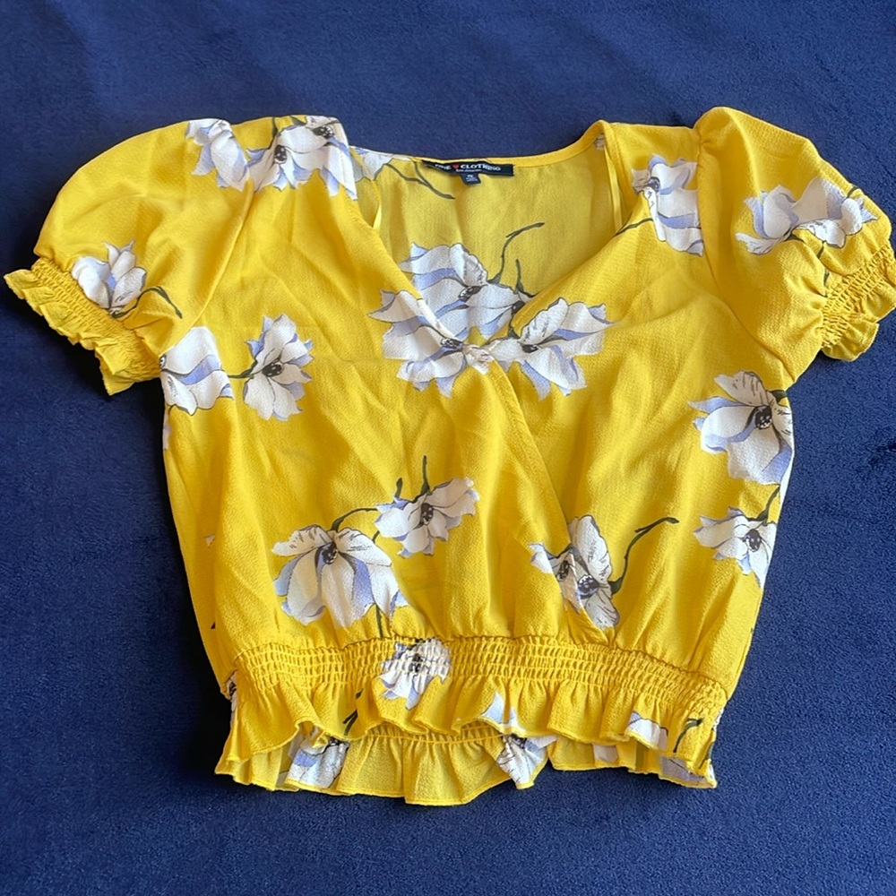 One heart clothing yellow floral shirt